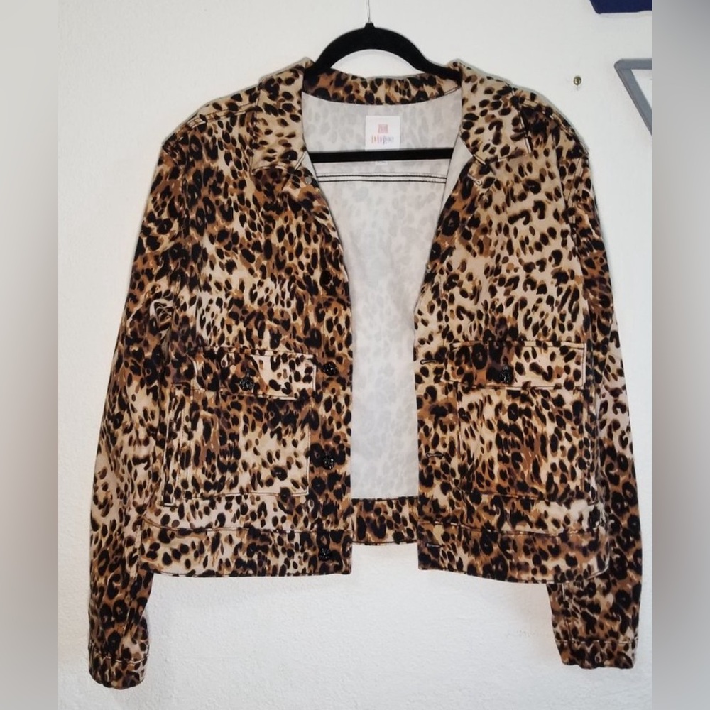 LuLaRoe Harvey Cheetah Print Denim Jacket-Size XL